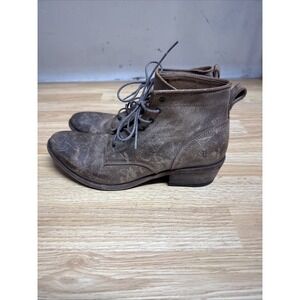 Frye Carson  Boots Women 9.5 B Lace Up Brown Leather Combat 6595